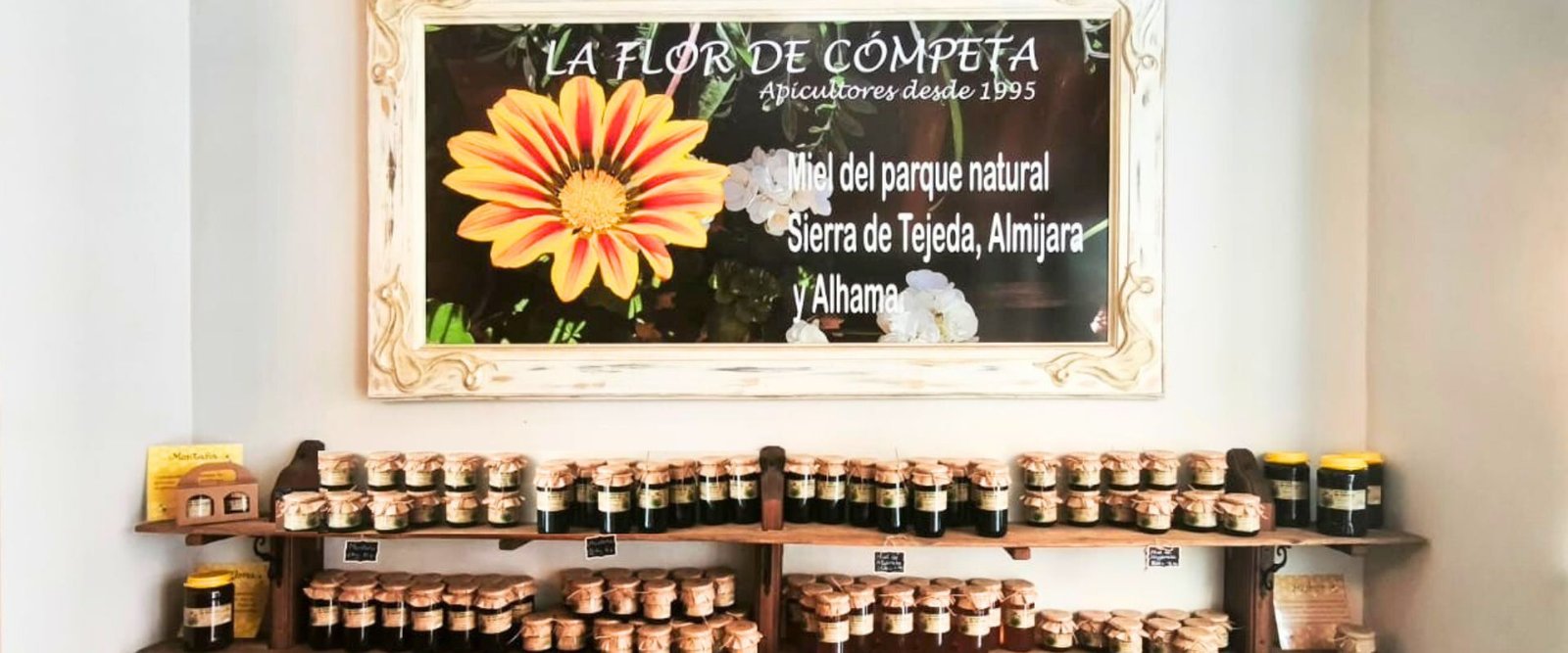 Casa de la Miel La Flor de Cómpeta, supermercados en Vélez-Málaga